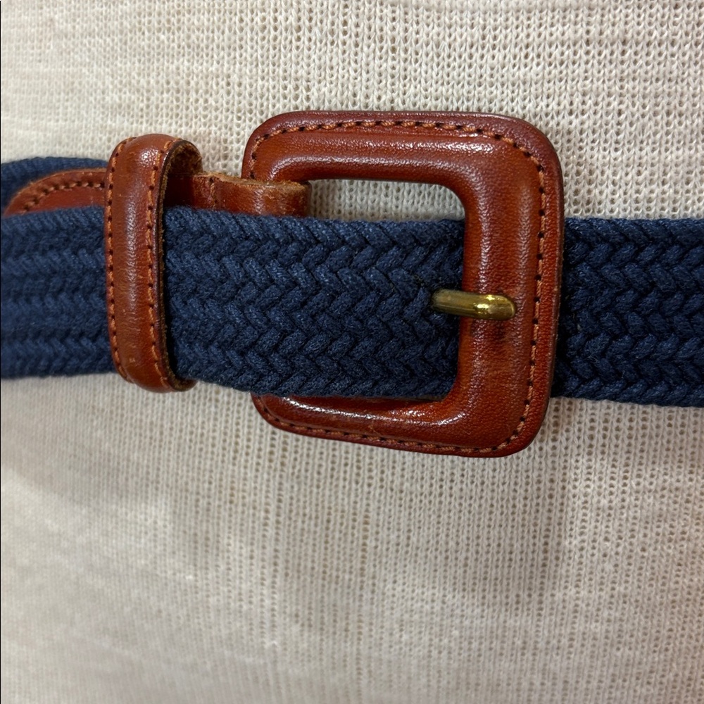 Talbots size medium leather and navy blue cloth woven stretchy belt - Picture 2 of 7